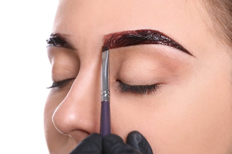 Tinte de pestañas y cejas en Boadilla del Monte